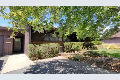 2727 N Edgewood Dr, Provo, UT 84604 - Photo 2