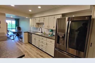 2727 N Edgewood Dr, Provo, UT 84604 - Photo 8