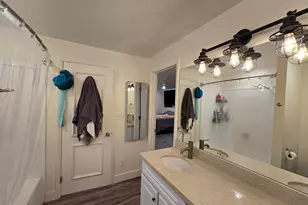 2727 N Edgewood Dr, Provo, UT 84604 - Photo 14