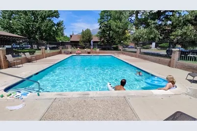 2727 N Edgewood Dr, Provo, UT 84604 - Photo 32