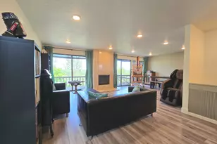 2727 N Edgewood Dr, Provo, UT 84604 - Photo 4
