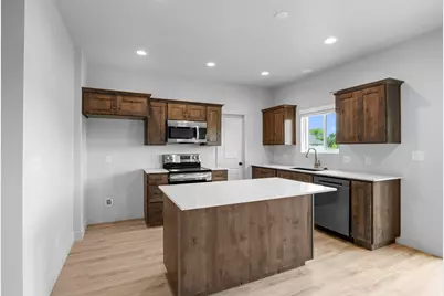 1635 S Sageberry Dr #340, Santaquin, UT 84655 - Photo 4