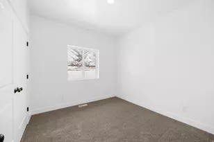 1669 S Sageberry Dr, Santaquin, UT 84655 - Photo 12