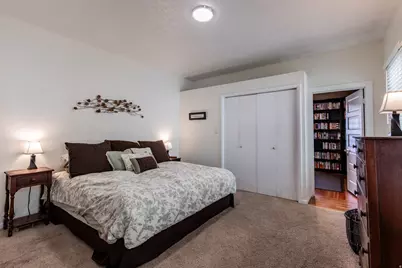 384 E St, Salt Lake City, UT 84103 - Photo 12