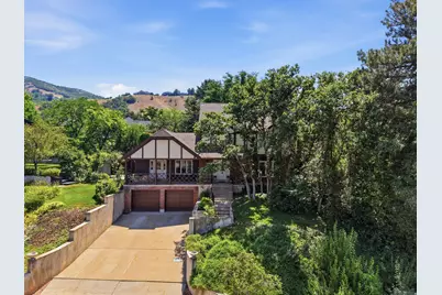 2941 Oakwood Dr, Bountiful, UT 84010 - Photo 2