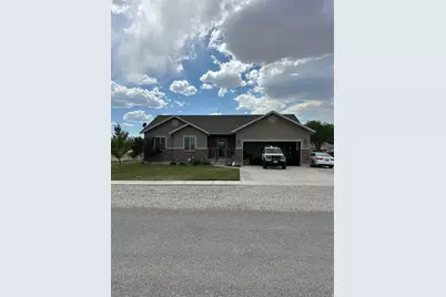 175 N 100 W, Centerfield, UT 84622 - Photo 1