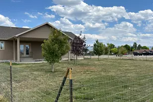 175 N 100 W, Centerfield, UT 84622 - Photo 6