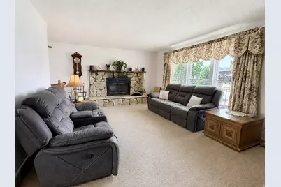 3676 W 4700 S, Roy, UT 84067 - Photo 6
