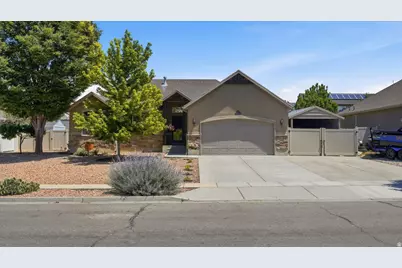 1912 N 2750 W, Clinton, UT 84015 - Photo 2