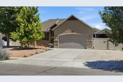 1912 N 2750 W, Clinton, UT 84015 - Photo 4