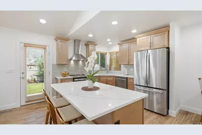 1912 N 2750 W, Clinton, UT 84015 - Photo 6