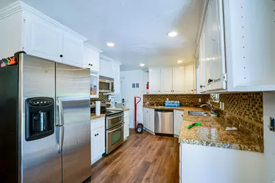 4466 S Brians Way W, West Valley, UT 84119 - Photo 8