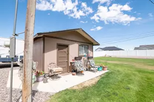 855 E 300 N, Beaver, UT 84713 - Photo 12