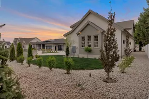 646 W Hidden Farm Dr, Farmington, UT 84025 - Photo 10