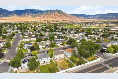 5485 N Heather Way E, Stansbury Park, UT 84074 - Photo 38