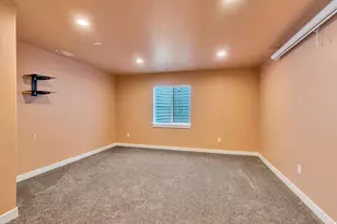 182 E Aparicio Dr, Tooele, UT 84074 - Photo 24