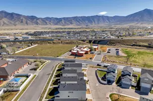 182 E Aparicio Dr, Tooele, UT 84074 - Photo 32