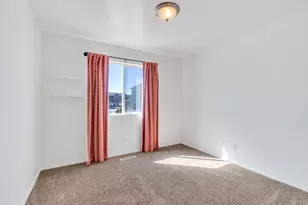 182 E Aparicio Dr, Tooele, UT 84074 - Photo 20