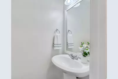 182 E Aparicio Dr, Tooele, UT 84074 - Photo 10