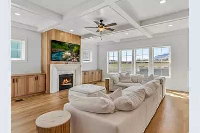 563 W Founders Blvd, Saratoga Springs, UT 84045 - Photo 8