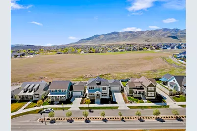 563 W Founders Blvd, Saratoga Springs, UT 84045 - Photo 4
