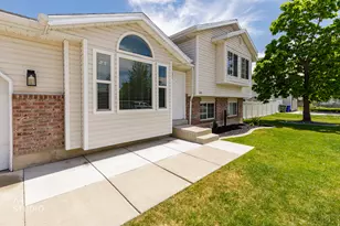 2373 S 2940 W, Syracuse, UT 84075 - Photo 4