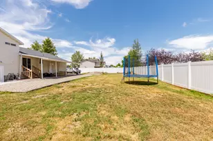 2373 S 2940 W, Syracuse, UT 84075 - Photo 32