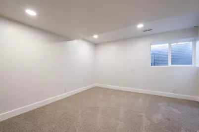 4262 S 6115 W, West Valley, UT 84128 - Photo 28