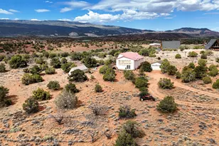 358 S Sky Dr, Torrey, UT 84775 - Photo 6