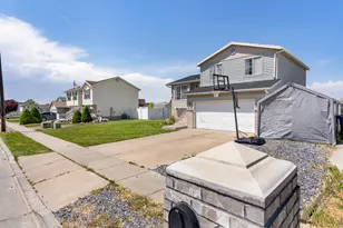 4112 W 5400 S, Roy, UT 84067 - Photo 4