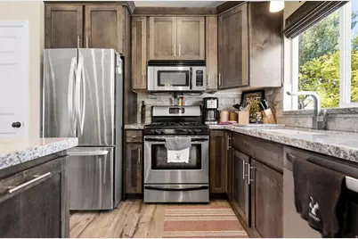 2586 W 2250 N, Clinton, UT 84015 - Photo 20