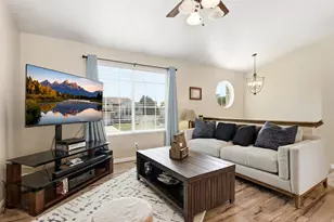 2586 W 2250 N, Clinton, UT 84015 - Photo 4