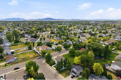 2586 W 2250 N, Clinton, UT 84015 - Photo 54