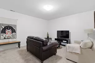 262 N Almond St E, Salt Lake City, UT 84103 - Photo 32