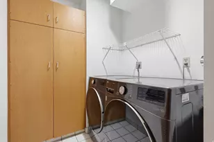 262 N Almond St E, Salt Lake City, UT 84103 - Photo 10