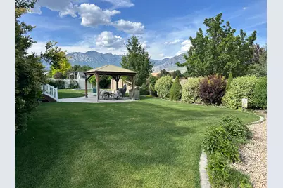 10216 N Riverside Ln, Highland, UT 84003 - Photo 8