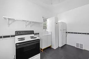87 N H St, Salt Lake City, UT 84103 - Photo 12