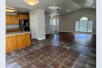 88 Canterbury Ln, Logan, UT 84321 - Photo 4