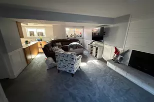 8433 S Treasure Mountain Dr, Sandy, UT 84093 - Photo 8