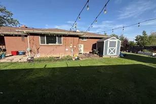 8433 S Treasure Mountain Dr, Sandy, UT 84093 - Photo 12