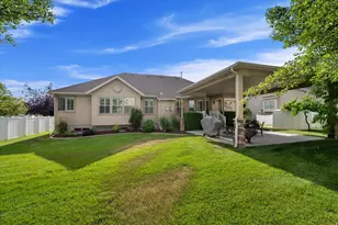 186 N 2975 W, West Point, UT 84015 - Photo 32