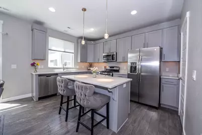1754 W Parkview Dr, Syracuse, UT 84075 - Photo 8