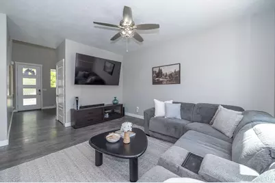 1754 W Parkview Dr, Syracuse, UT 84075 - Photo 4