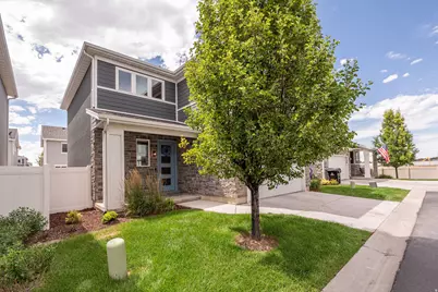 1754 W Parkview Dr, Syracuse, UT 84075 - Photo 2