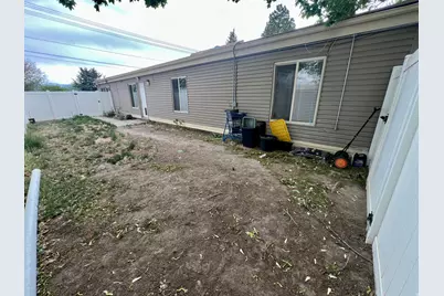 5934 S Cougar Ln W, Kearns, UT 84118 - Photo 14