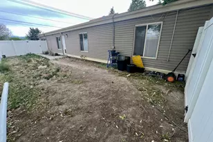 5934 S Cougar Ln W, Kearns, UT 84118 - Photo 14