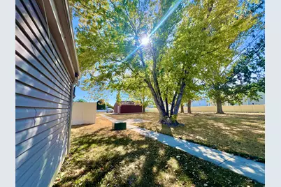5934 S Cougar Ln W, Kearns, UT 84118 - Photo 32