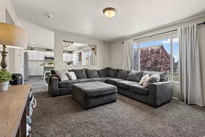 8848 N Franklin Dr, Eagle Mountain, UT 84005 - Photo 6