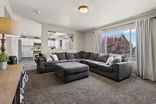 8848 N Franklin Dr, Eagle Mountain, UT 84005 - Photo 6