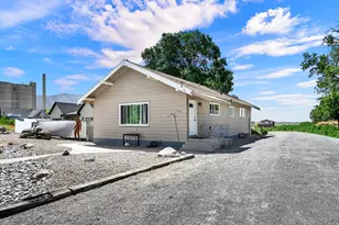 716 E Factory St N, Garland, UT 84312 - Photo 2